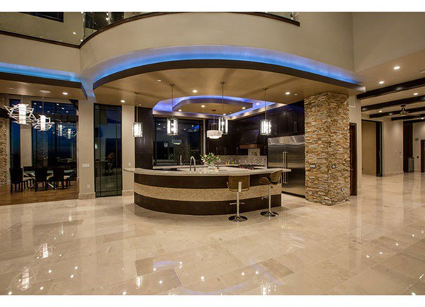 Từng ngóc ngách trong căn biệt thự của Đan Trường đều toát lên vẻ sang trọng bậc nhất.