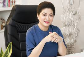 Đỗ Thị Kim Liên (thường gọi Madam Liên, Shark Liên) là Chủ tịch Hội đồng Quản trị Tập đoàn AquaOne, Chủ tịch Hội đồng Quản trị Công ty Cổ phần nước mặt Sông Đuống.