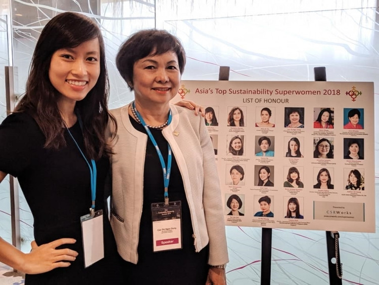 Trần Phương Ngọc Thảo là con gái Chủ tịch HĐQT Công ty Cổ phần Vàng bạc đá quý Phú Nhuận (PNJ) Cao Thị Ngọc Dung. Ngọc Thảo là một trong những g sinh viên Việt Nam hiếm hoi được cả 5 trường đại học lớn của Anh và Mỹ muốn trao học bổng toàn phần. Ảnh: Enternews