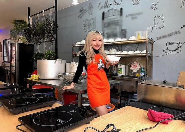 Nữ streamer Uyên Pu cũng khá "mát tay'' trong lĩnh vực kinh doanh. Uyên Pu hiện sở hữu một quán ăn đông khách tại Sài Gòn và còn là cô chủ của một phòng game cao cấp 5 sao theo mô hình Hàn Quốc có giá trị 10 tỷ đồng. Ảnh: Internet.