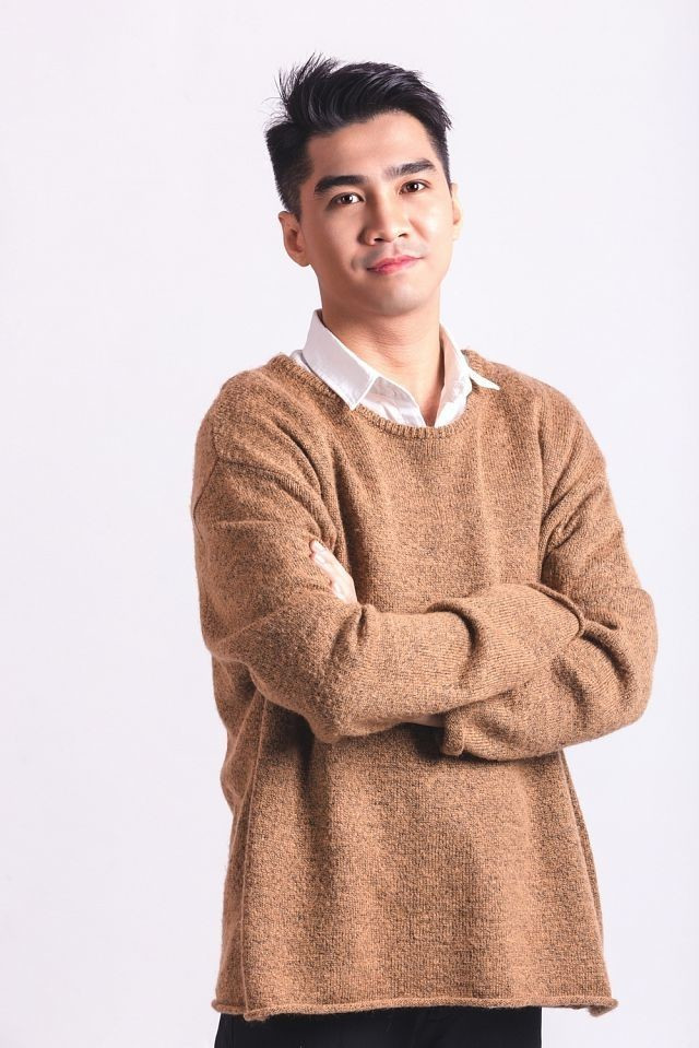 Pew Pew là một trong những streamer đời đầu hiện đang thành công nhất nhì Việt Nam. Ngoài công việc MC, diễn viên, Pew Pew còn sở hữu chuỗi cửa hàng bánh mì tại hai khu vực sầm uất tại TP HCM. Ảnh: FBNV.