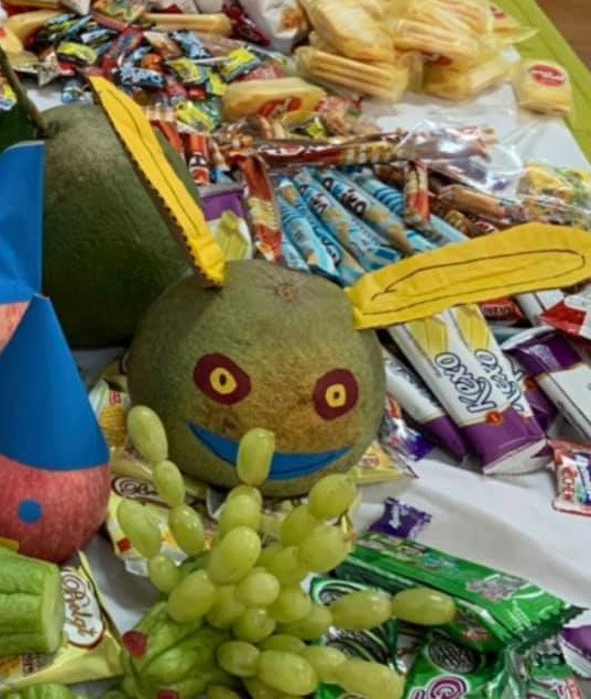 Lam mam qua Trung thu, cac con nhin thay deu khoc thet-Hinh-6