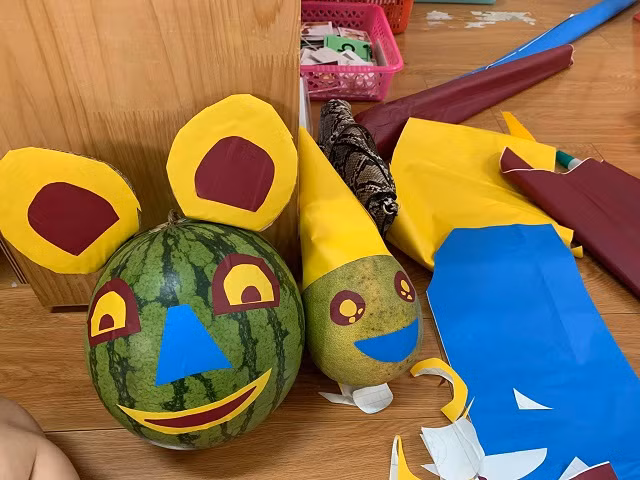 Lam mam qua Trung thu, cac con nhin thay deu khoc thet-Hinh-5