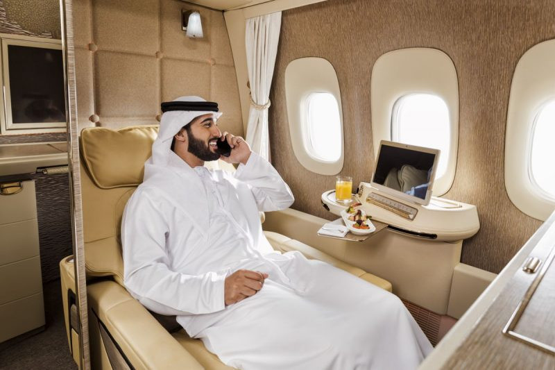 Trên máy bay Boeing 777 mới, hãng này thiết kế "các cửa sổ" thực tế ảo, hiển thị khung cảnh trên màn hình HD. Ảnh: Emirates