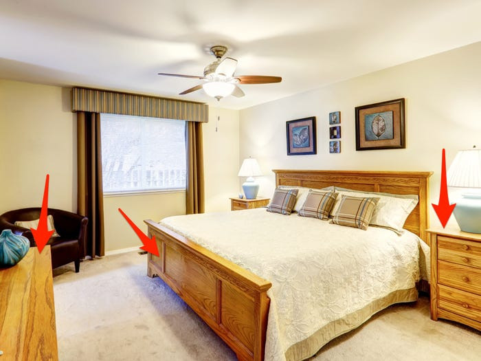 Xu hướng nội thất mix có thể sớm bị coi là không hợp thời trang. Thay vì phối các đồ nội thất cùng màu, hãy cân nhắc chọn những món đồ đa sắc hơn. Nguồn ảnh: Insider.