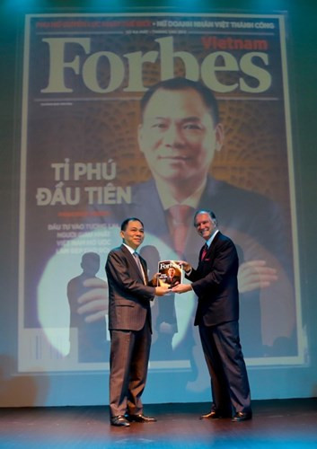 He lo nhung buc anh it biet ve dai gia Viet