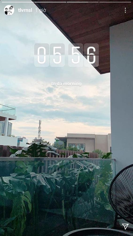 Không gian thư giãn Tóc Tiên - Touliver thường ngồi ngắm cảnh mỗi ngày.