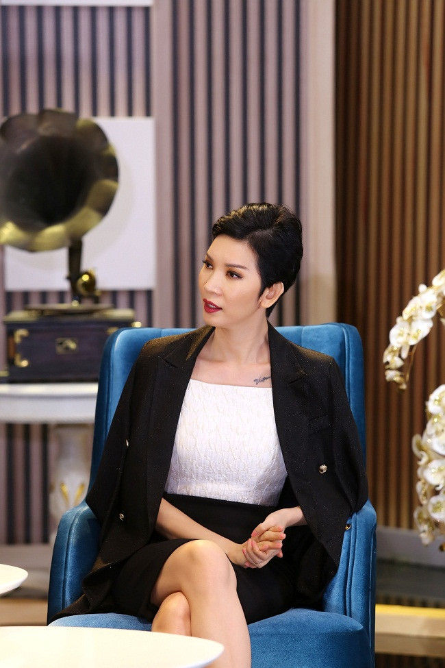 Trang Tran: 'Bi tru dap nghe mau danh ban bun dau muu sinh