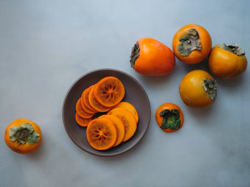 Mặc dù có mức giá khó tin như vậy nhưng ở Việt Nam, có rất nhiều người tiêu dùng sẵn sàng bỏ ra cả triệu đồng để được sở hữu và thưởng thức loại quả này. Ảnh: Facebook.