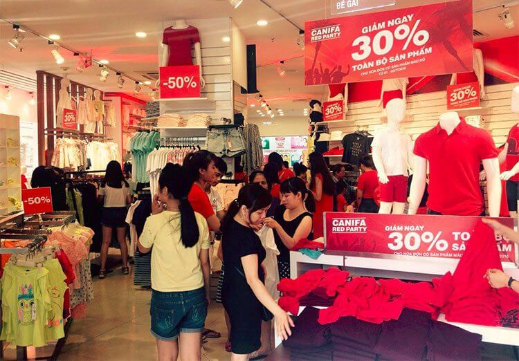 Có thể bạn nghĩ rằng việc giảm giá sẽ khiến các cửa hàng kinh doanh thua lỗ nhưng thực chất, có những mặt hàng giảm giá đến 70% cửa hàng vẫn thu được lãi.