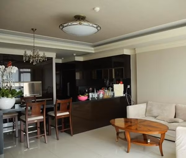 Phòng khách tích hợp với bếp và nhà ăn. Ảnh: FBNV.