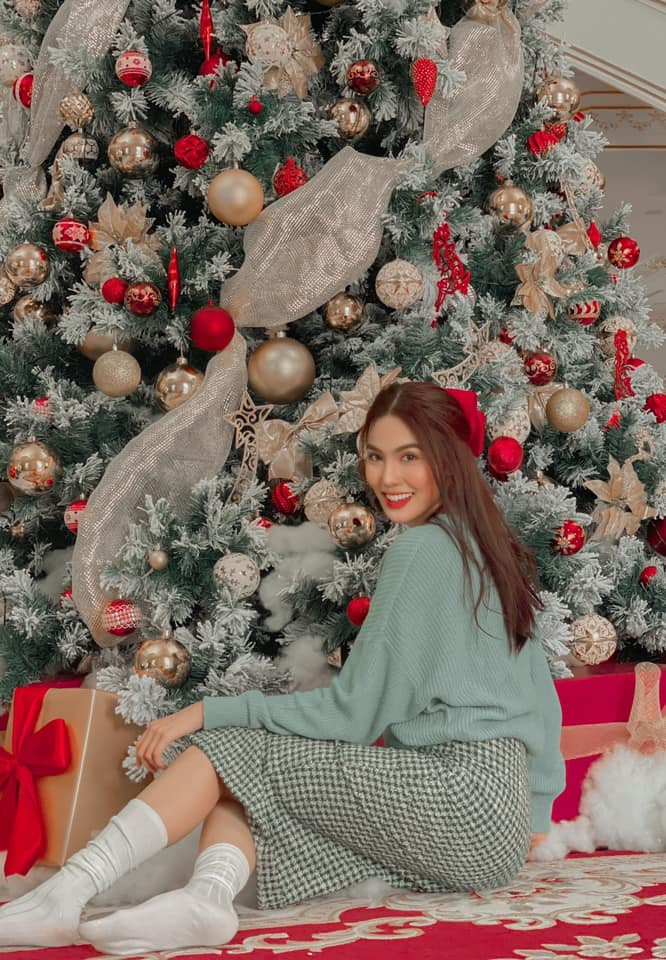 Một góc nhà cũng đủ thấy vợ chồng Lan Khuê trang hoàng cho Noel hoành tráng thế nào.