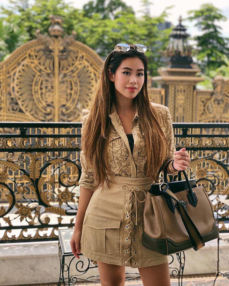 Ở cuộc sống đời thường, Tiên Nguyễn luôn gây ấn tượng khi khoác lên người những bộ cánh sành điệu đến từ những nhà thiết kế nổi tiếng trên thế giới.