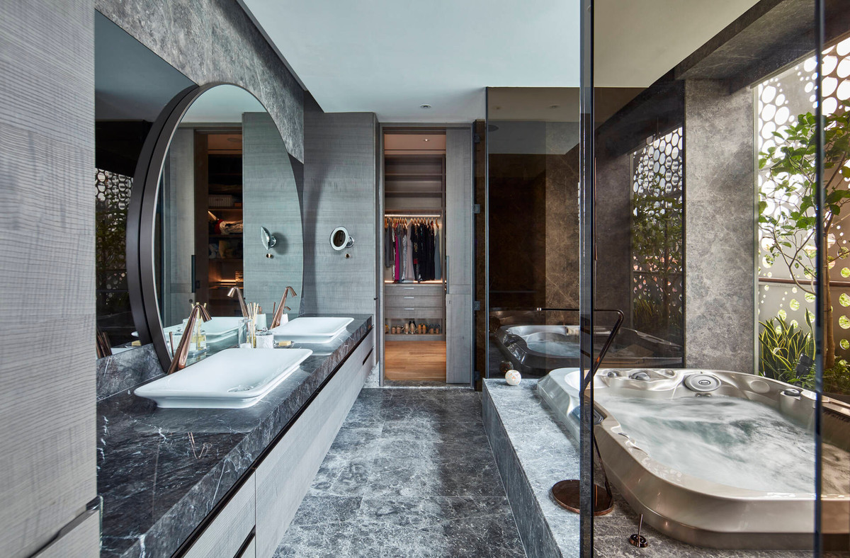 Nhà tắm mang đến trải nghiệm hòa cùng thiên nhiên. Nguồn ảnh: Aaron Pocock