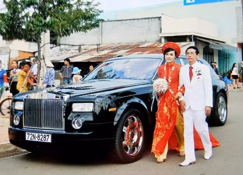 Coi người vợ thứ 5 như bảo bối quý giá nhất trong cuộc đời mình, đại gia Lê Ân chuẩn bị một dàn siêu xe khủng để đón dâu. Nguồn ảnh: Internet