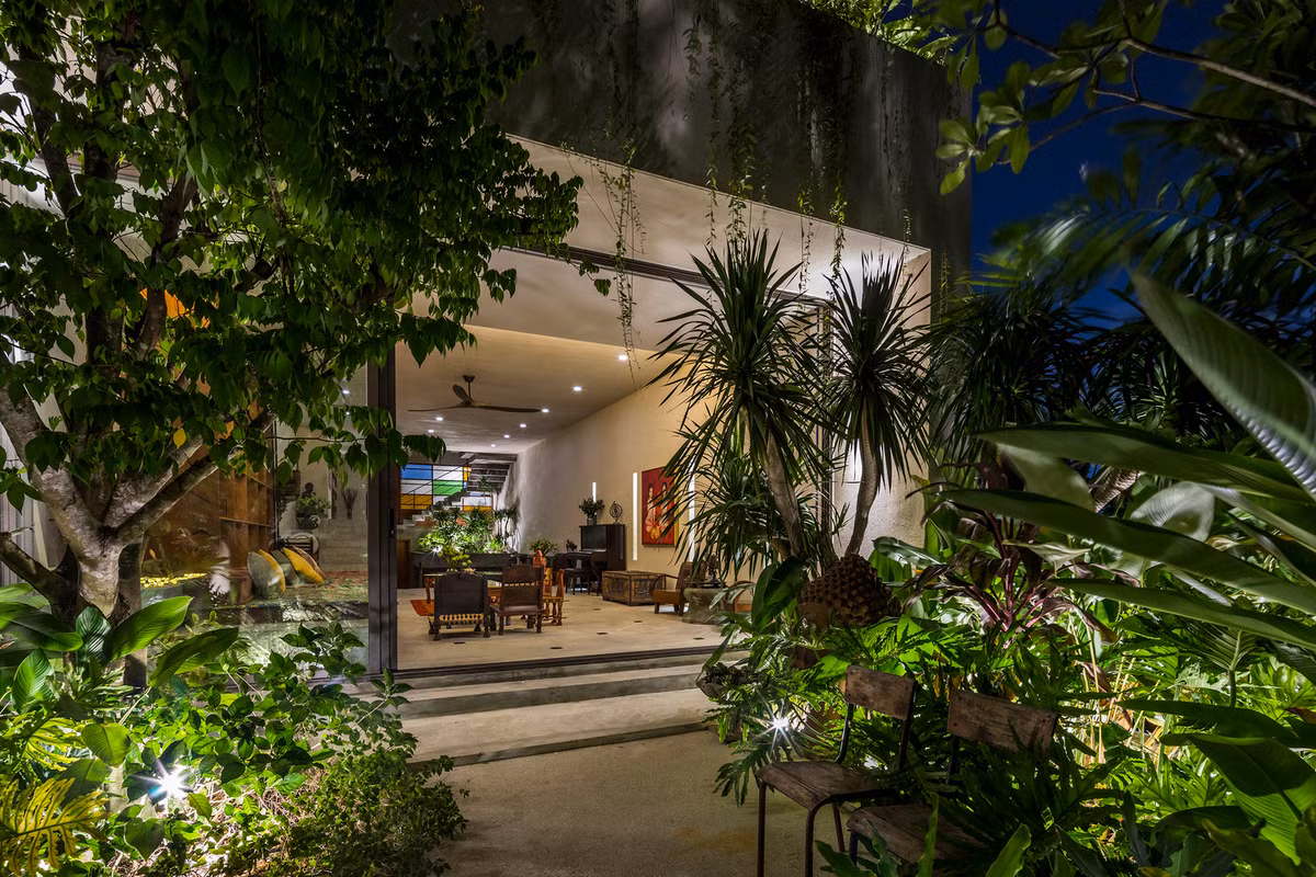 Để nội thất không bị gò bó trong bất kỳ một khuôn khổ nào, kiến trúc sư sử dụng kiến trúc Edo, phong trào De Stijl kết hợp chủ nghĩa hiện đại Việt Nam.