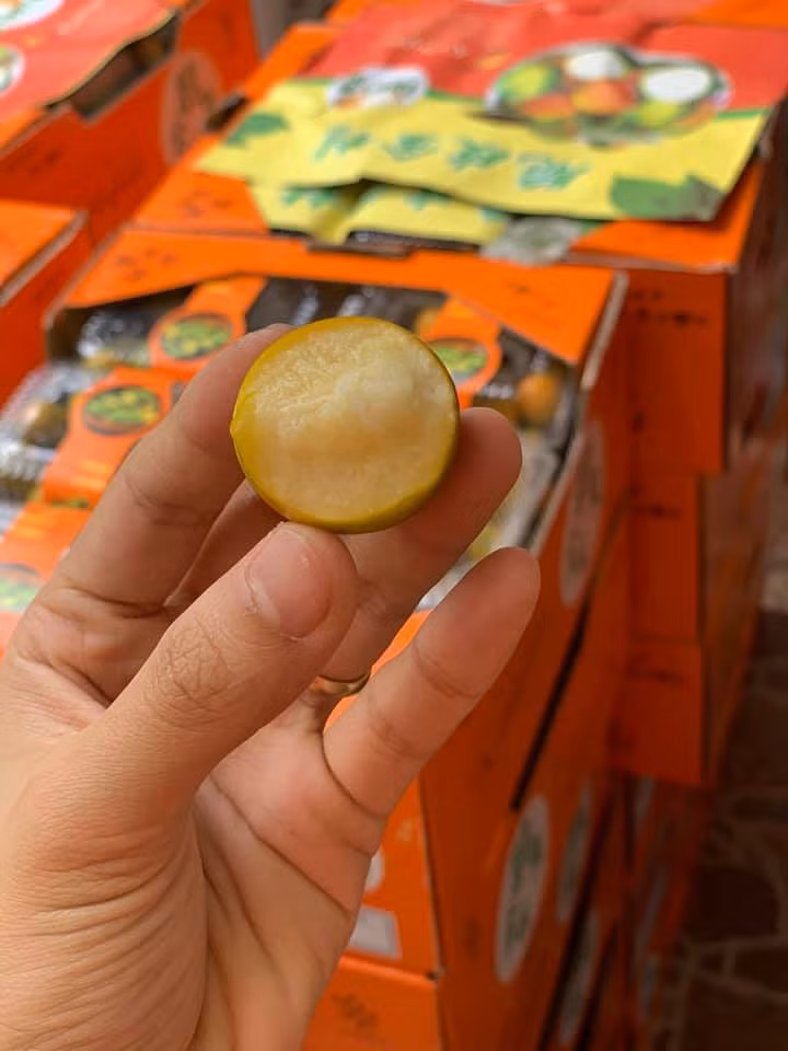 Đặc biệt, quất Đài Loan có thể ăn cả vỏ mà không có vị đắng.