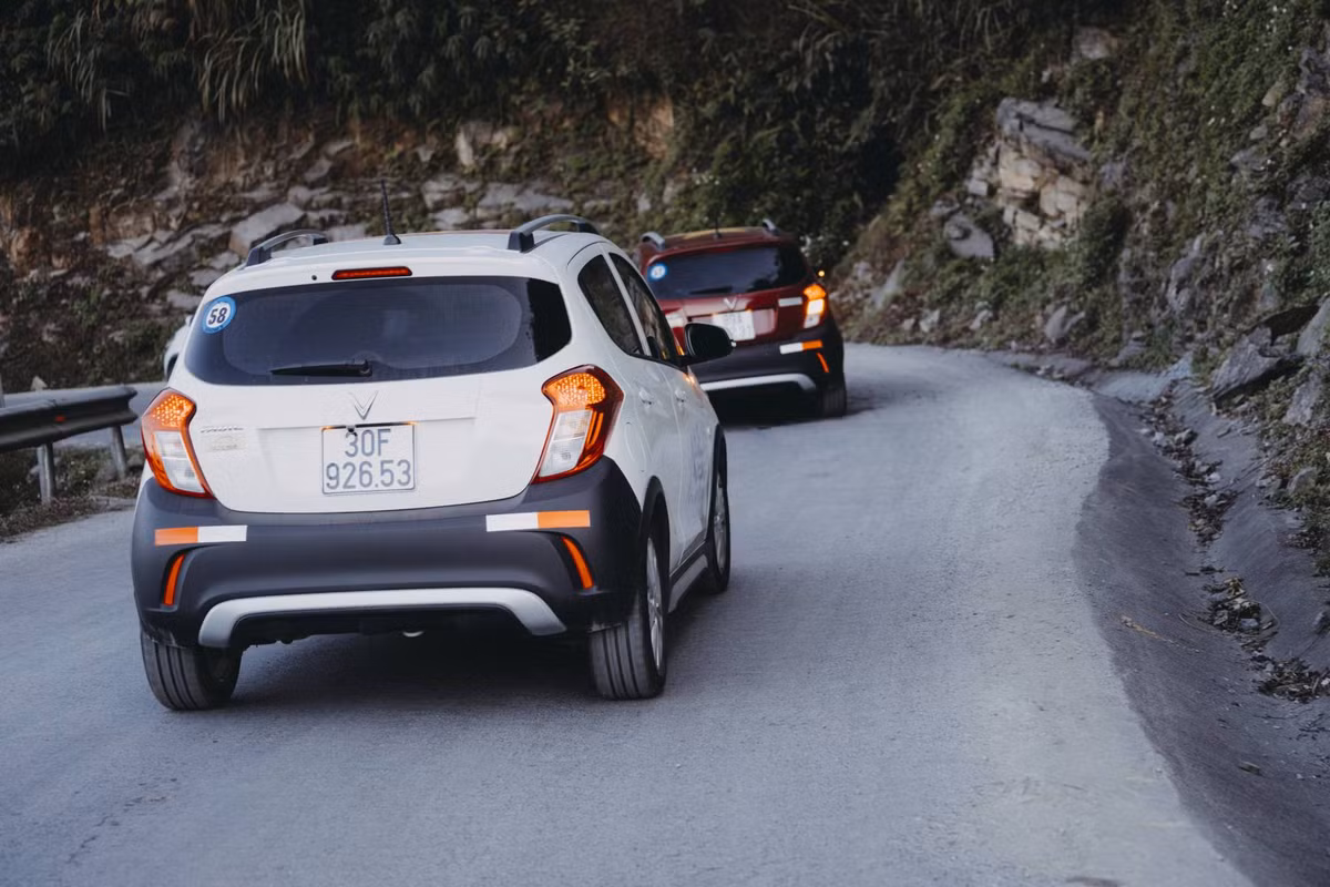 Mua VinFast Fadil trong thang 12, nhan xe dau nam 2021 van duoc ho tro 100% le phi truoc ba