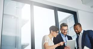 Nói cách khác, có thể có sản phẩm đầu tư tốt hơn cho trường hợp của bạn nhưng nhân viên ngân hàng không muốn cho bạn biết vì mục đích phát triển lợi nhuận của riêng họ.