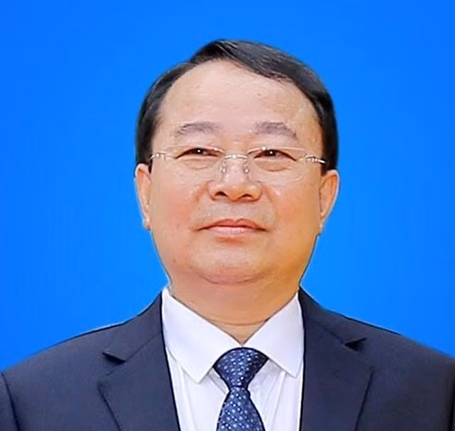 Tuy nhiên, đầu tháng 9 vừa qua, Ngô Văn Phát đã bị bắt tạm giam về hành vi “mua bán hóa đơn trái phép”. Ảnh: Lao động