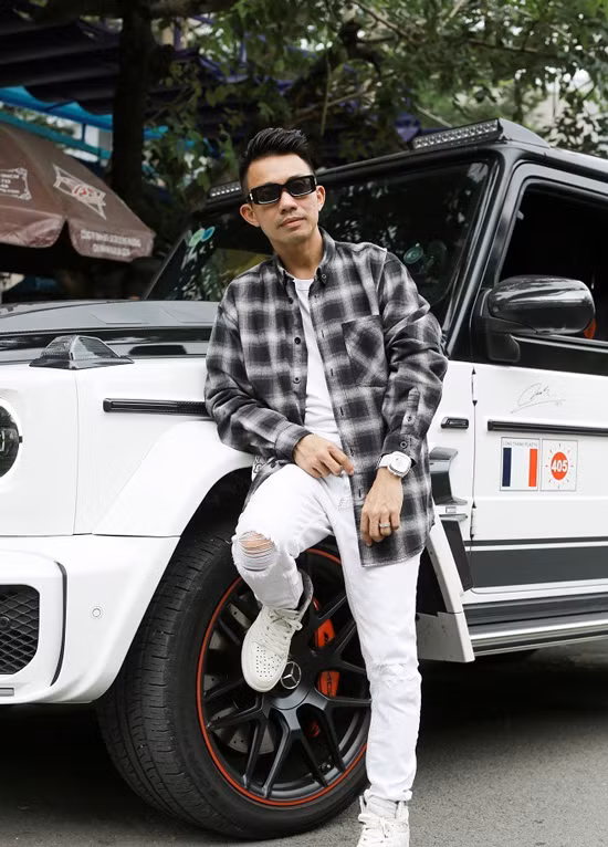 Vị đại gia này khẳng định mục đích tham gia là muốn gửi thông điệp cổ vũ người lao động trong giai đoạn khó khăn, không phải lấn sân sang nghệ thuật, trở thành rapper như đồn đoán.