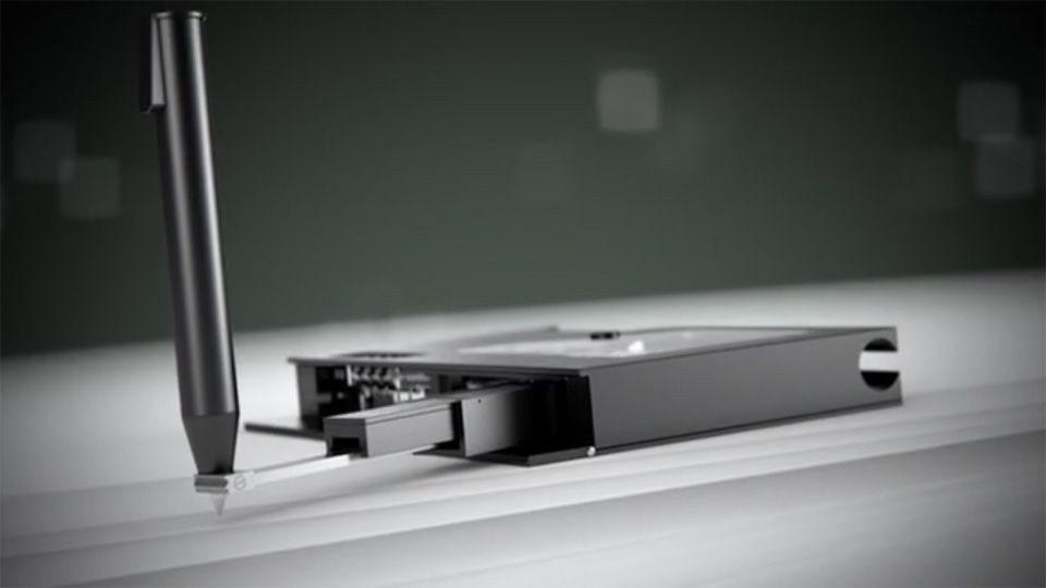 Dù giá bán mặc định cho một chiếc máy ký tên là 367.000 đô la (hơn 8 tỷ đồng). Thế nhưng, con số này sẽ còn tăng thêm tùy theo mức độ phức tạp của chữ ký khách hàng. Nguồn ảnh: Jaquet Droz