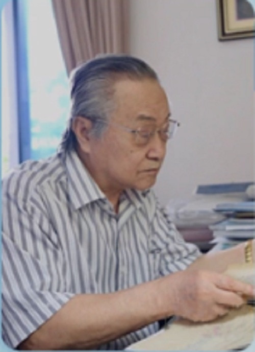 Ông Nguyễn Duy Gia (Tổng Giám đốc Ngân hàng Nhà nước Việt Nam từ 3/1981 đến 6/1986) sinh năm 1938, tại Triệu Phong, Quảng Trị, là GS. TS Kinh tế. Ông từng là Bộ trưởng - Tổng giám đốc Ngân hàng nhà nước Việt Nam và giám đốc Học viện Hành chính Quốc gia (từ năm 1991).