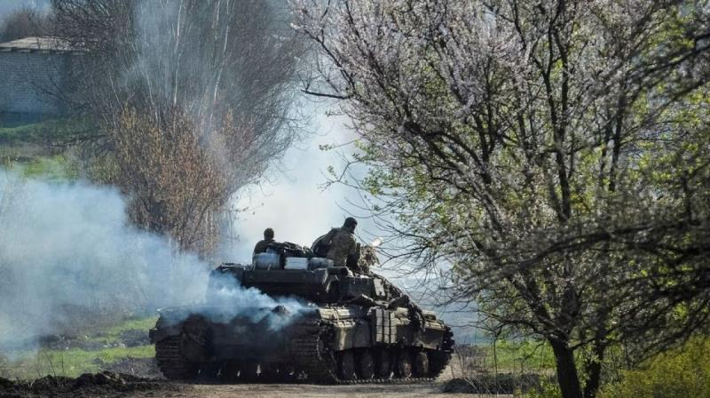 Trước tình hình đó, Bộ Tư lệnh Quân đội Ukraine đã từng điều Lữ đoàn tấn công miền núi 128 từ Zaporizhzhia đến Shakhtarsk. Thị trấn này nằm giữa Velyka Novosilka và Kurakhove, nơi Ukraine đã cố gắng mở cuộc tấn công để giải vây cho Kurakhove, nhưng chiến dịch đã không thành công. Đến ngày 1/11, Bộ Quốc phòng Nga tuyên bố rằng Shakhtarsk đã hoàn toàn nằm dưới sự kiểm soát của Nga. Ảnh: Reuters.