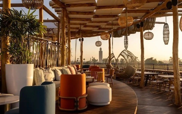 Phong cách thiết kế sân vườn ấn tượng năm 2025 - Hình 6 Phong cach thiet ke san vuon an tuong nam 2025-Hinh-6