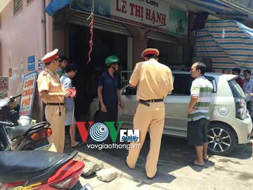 Những vụ tai nạn giao thông thảm khốc tuần qua (25-30/5/2015) - Hình 5 Nhung vu tai nan giao thong tham khoc tuan qua (25-30/5/2015)-Hinh-5