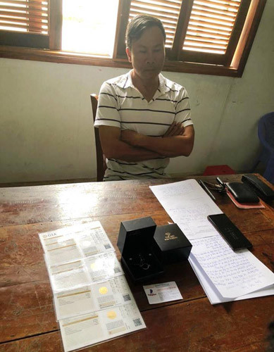 Đoàn Hữu Nghĩa cùng số tài sả y mua được từ tiền chiếm đoạt trong thẻ visa của anh Lập. Đoàn Hữu Nghĩa cùng số tài sả y mua được từ tiền chiếm đoạt trong thẻ visa của anh Lập.