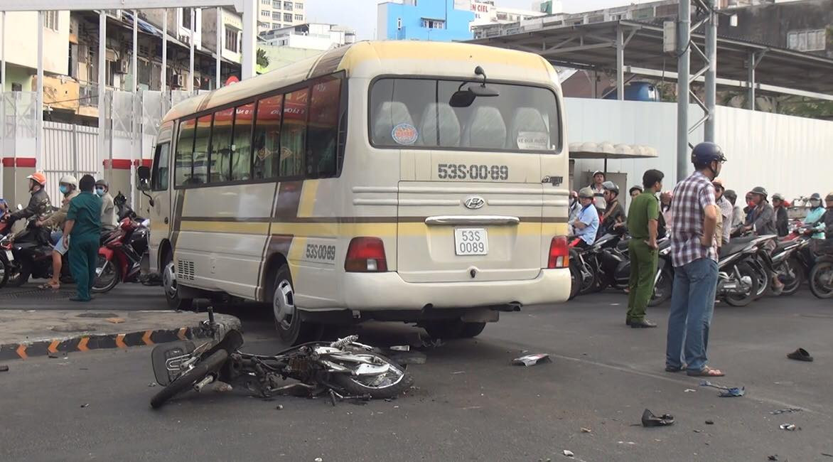 Hiện trường vụ tai nạn kinh hoàng sáng đầu tuần.