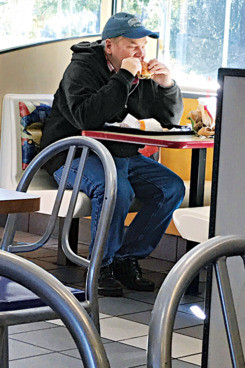 John Hinckley năm nay 62 tuổi và đang sống một cuộc sống bình thường như mọi công dân Mỹ. Ảnh nymag.