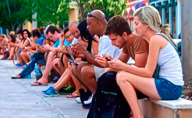 Du lịch hiện đang là hướng phát triển chủ lực của Cuba. Ảnh blogspot.