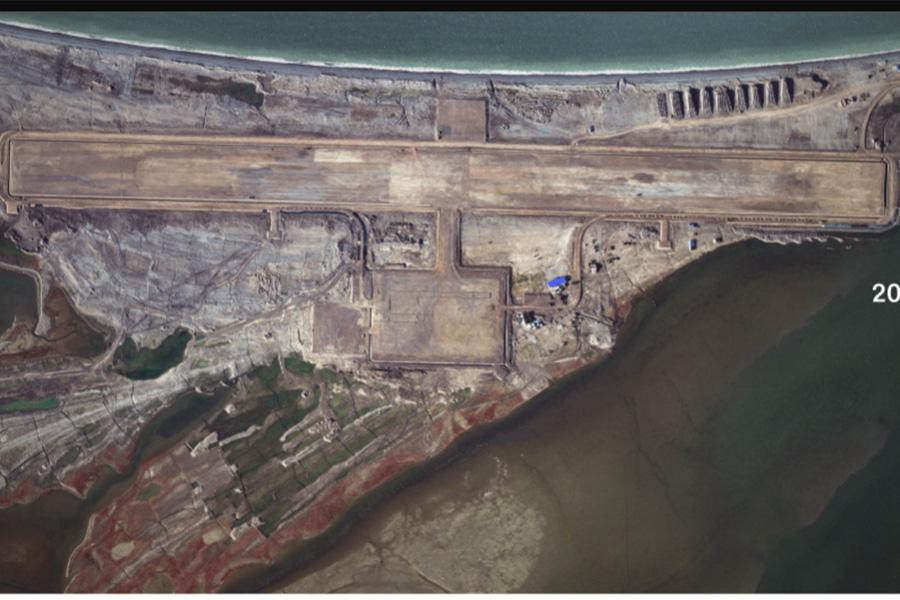 Các hình ảnh vệ tinh do công ty công nghệ vũ trụ Maxar cung cấp cho thấy, Nga âm thầm phát triển sân bay và các công trình quân sự dọc theo bờ biển Bắc Cực suốt 5 năm qua.