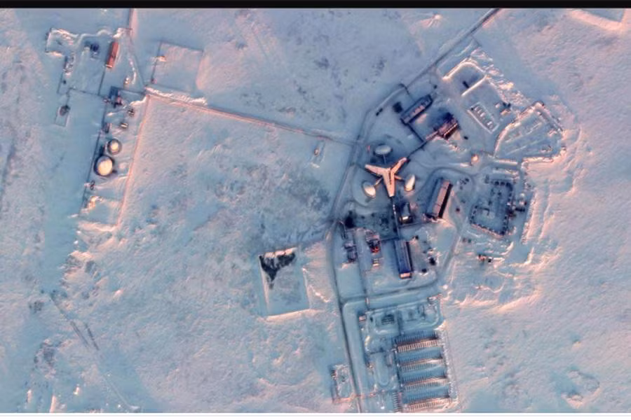 Với thiết kế ngụy trang mô hình có phủ màu đỏ, trắng, xanh của quốc kỳ Nga, rất có thể dưới các cơ sở này là nơi lưu trữ dưới lòng đất dành các loại vũ khí công nghệ cao mới khác, bao gồm cả siêu vũ khí Poseidon 2M39