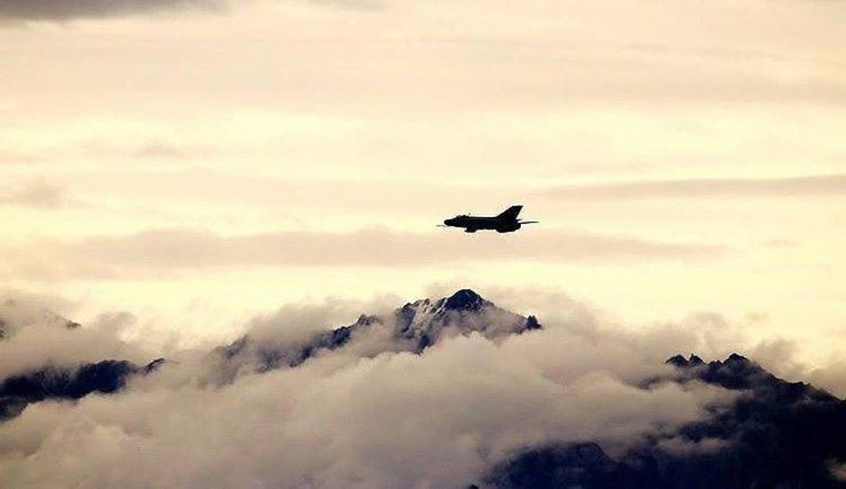 Từng là niềm tự hào của nền khoa học công nghệ quân sự Trung Quốc, nhưng hiện nay loại máy bay này đang trở thành nỗi ám ảnh của mọi phi công điều khiển chúng.