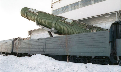 Phía Triều Tiên cho biết, các tên lửa đạn đạo được nước này thử nghiệm hôm thứ tư có tầm bay tối đa lên tới 800 km và đã được phóng tới vùng biển phía Đông của nước này - tức hướng Nhật Bản.