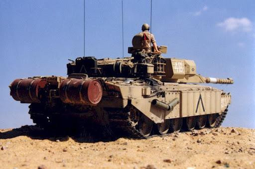 Mặc dù tiên tiến hơn nhiều, tuy nhiên phiên bản nâng cấp của chiếc chiến xa này cũng bị nhận xét là vẫn giữ lại những "căn bệnh kinh niên" của xe bọc thép Anh nói chung.