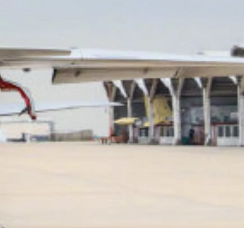 Theo thông lệ của Trung Quốc, các loại máy bay đang thử nghiệm sẽ có màu sơn vàng. Vậy nên có thể khẳng định, loại máy bay chiến đấu này của Trung Quốc, là phiên bản thử nghiệm của Bắc Kinh.