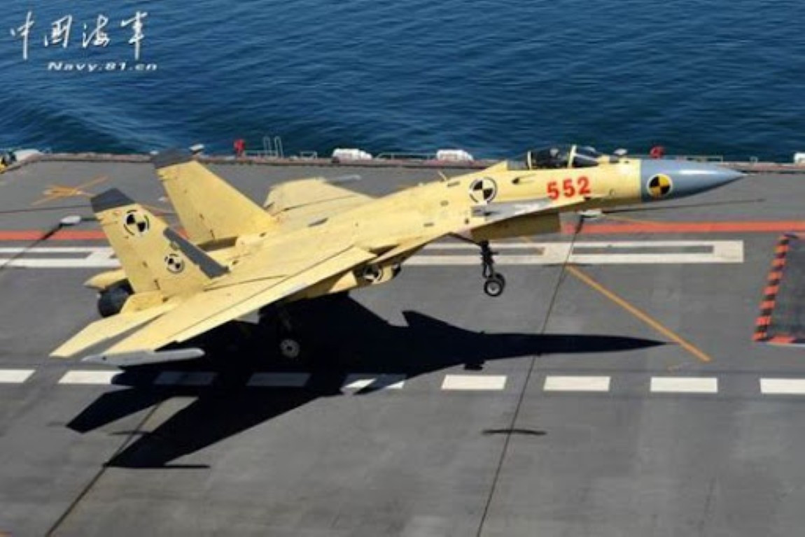 Việc Trung Quốc sản xuất được tàu sân bay sử dụng hệ thống máy phóng, được dự báo sẽ khắc phục được các nhược điểm cố hữu của loại tiêm kích hạm này.