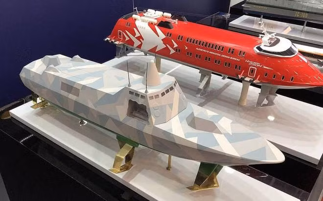 Theo giới thiệu của các quan chức ngành công nghiệp quốc phòng Nga thì tàu tên lửa tấn công nhanh Dự án 133RA Antares RA là phương tiện tác chiến ven bờ với nhiều tính năng kỹ chiến thuật ấn tượng.