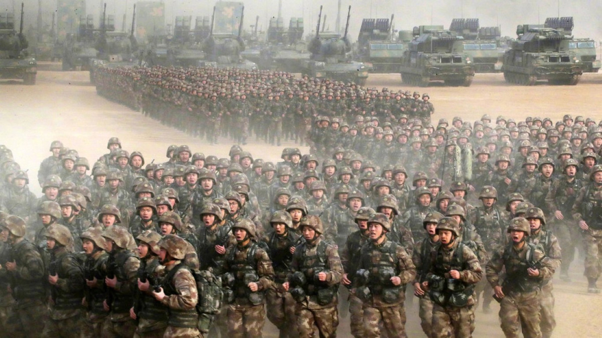 Trong tương lai, với việc tiếp tục tăng cường hiện đại hóa quân đội, rất có thể quy mô của quân đội Trung Quốc sẽ tăng mạnh, nhưng quân số lại giảm dần.