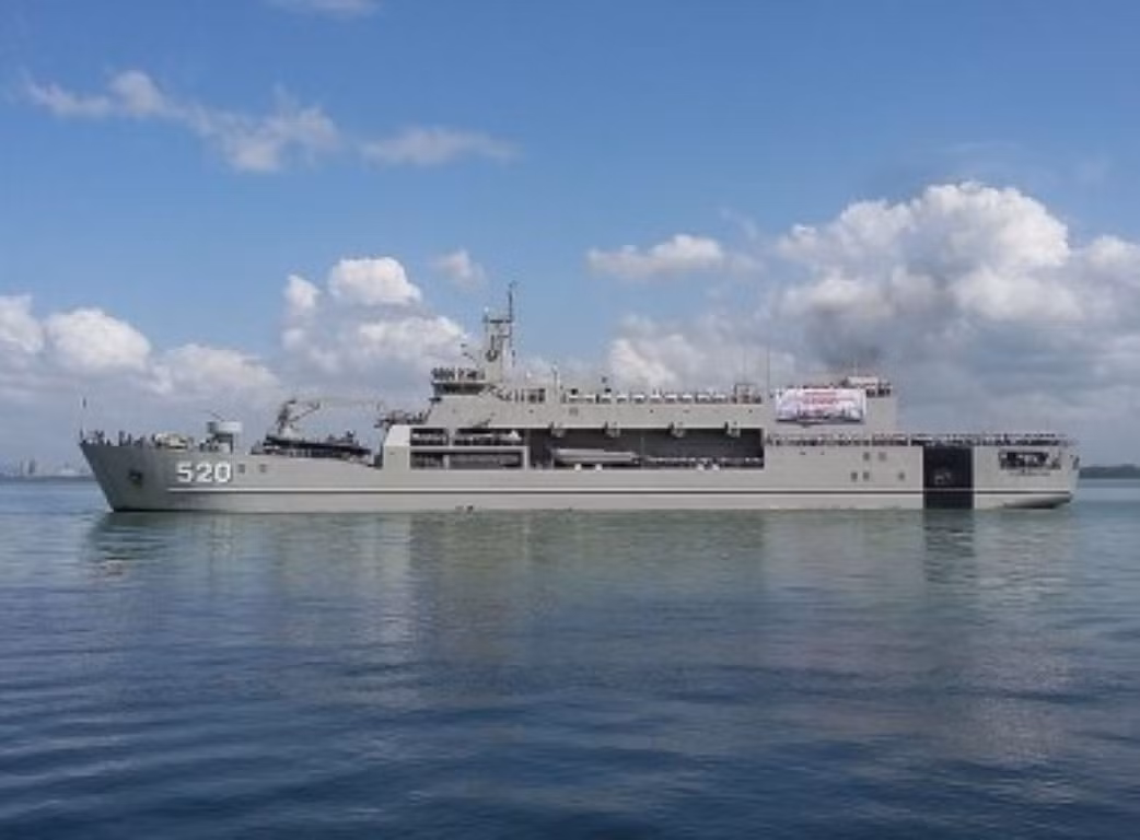 Các tàu đổ bộ lớp Teluk Bintuni, là nỗ lực của Indonesia để tăng cường khả năng vận tải chiến lược trên biển của quân đội nước này.