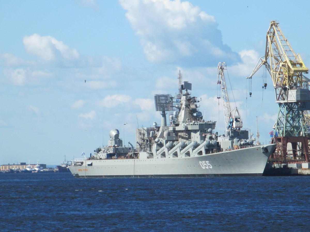 Cho dù được trang bị vũ khí mới thì tuần dương hạm lớp Slava cũng không thể sánh bằng các khu trục hạm, thậm chí cả những khinh hạm hay tàu hộ vệ tàng hình nhỏ hơn nhiều.