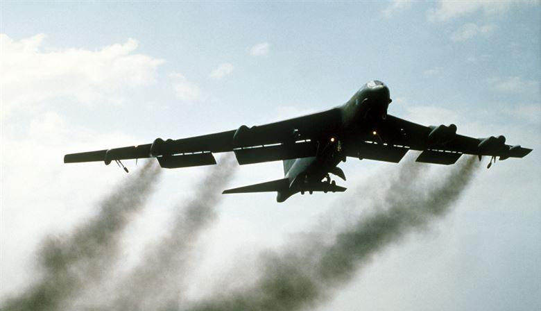 Chuyến bay diễn ra 1 ngày sau khi Tướng Israel nói rằng nước này đang lên kế hoạch đối phó Iran đồng thời cảnh báo chính quyền mới của Mỹ về việc trở lại thỏa thuận hạt nhân.