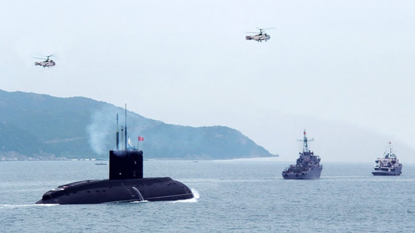 Phía Nga khẳng định, các tàu ngầm Kilo xứng đáng được coi là "hố đen đại dương", hay "hố đen âm học" - đơn giản vì chúng có đặc tính giống hệt như một hố đen trong vũ trụ, đó là không hề phát ra bất cứ tiếng động nào khi hoạt động.