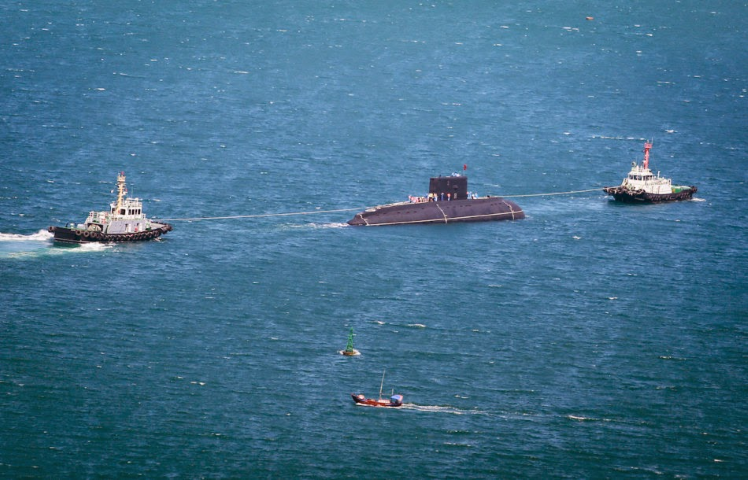 Các phiên bản mới của tàu ngầm Kilo ra đời sau này, có chiều dài cơ sở lớn hơn do cần thêm diện tích cho việc đặt động cơ diesel công suất lớn hơn ban đầu.