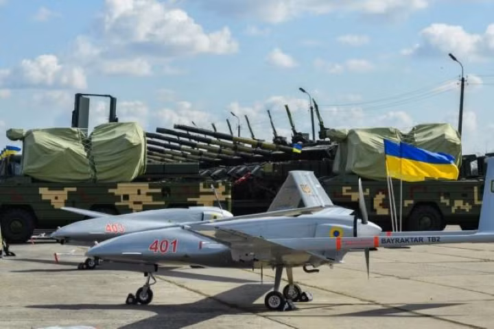 “Người Nga không hài lòng khi nhìn thấy máy bay không người lái hoạt động tại khu vực miền Đông. Tuy nhiên chúng ta đang ở trên mảnh đất của chính mình, và đây là một phương tiện không người lái của Ukraine".