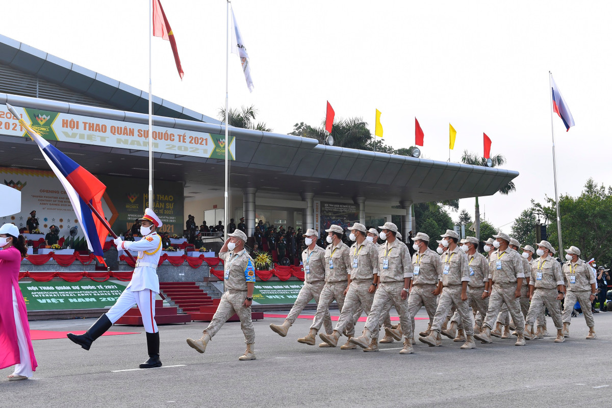 Để đảm bảo công bằng cho nội dung thi đấu Xạ thủ Bắn tỉa, toàn bộ trang thiết bị bao gồm vũ khí, kính ngắm và đạn sẽ được Nga cung cấp.